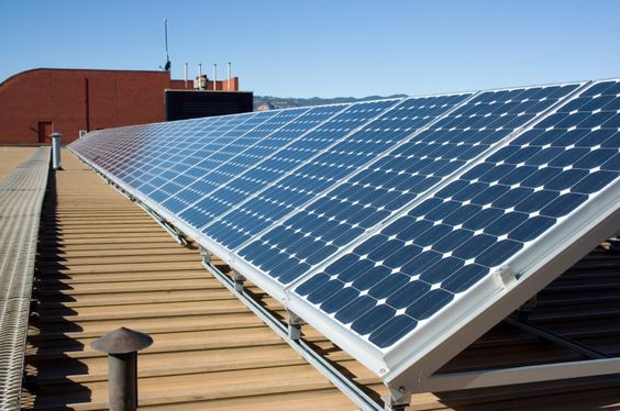 panneaux solaire toit plat