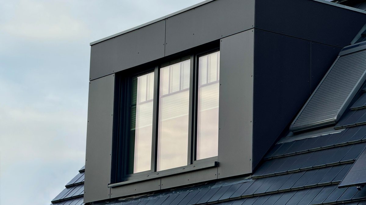 Lucarne moderne isolée thermiquement.